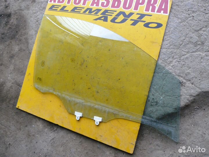 Стекло переднее правое для Nissan Tiida C11