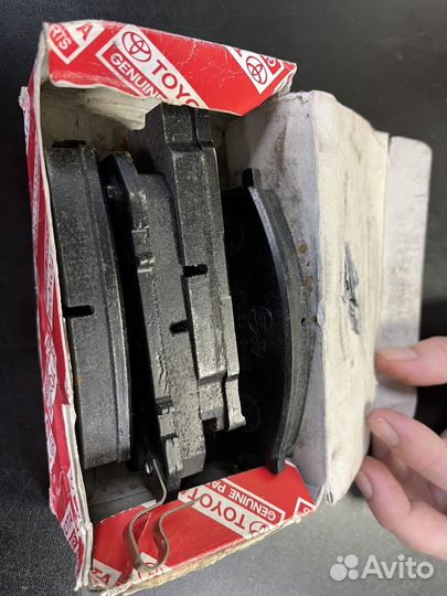 Колодки тормозные задние Toyota Corolla AE86