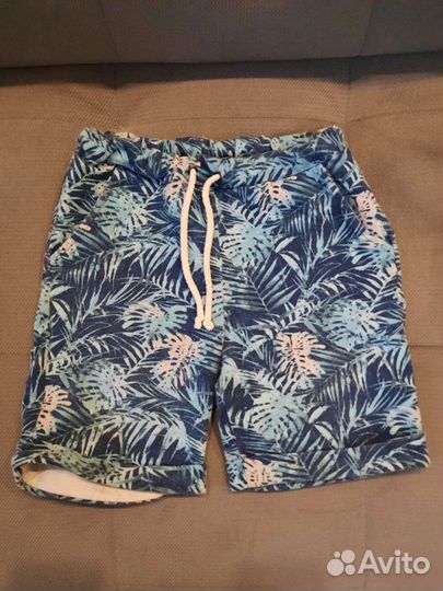 Шорты для мальчика 134р. Цена за 4 шт