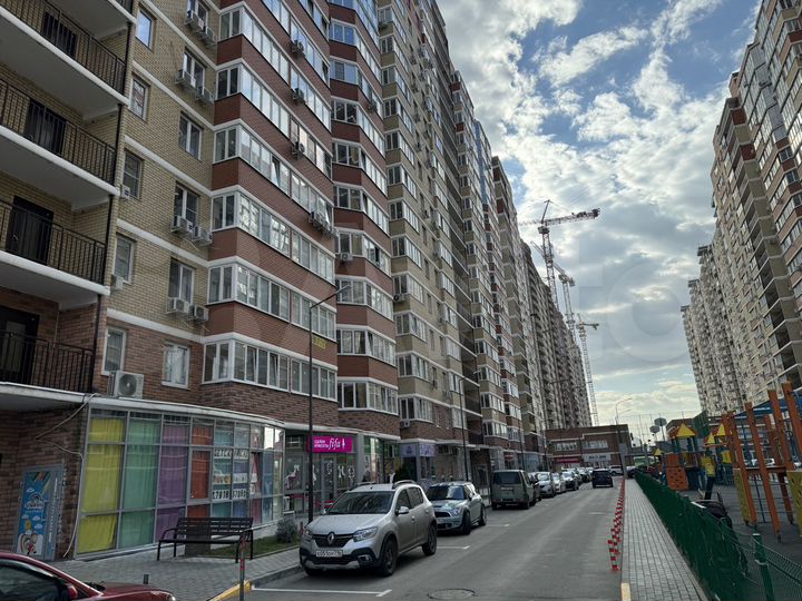 3-к. квартира, 96,9 м², 2/17 эт.