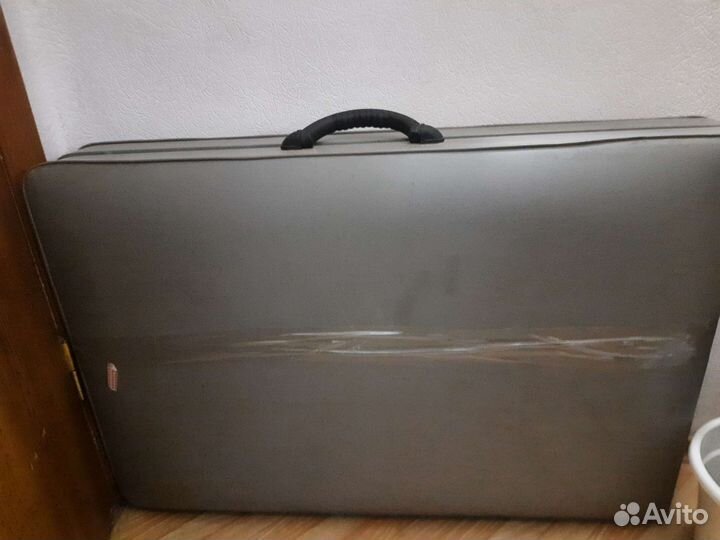 Кушетка и набор для наращивания ресниц