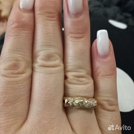 Золотое кольцо 585