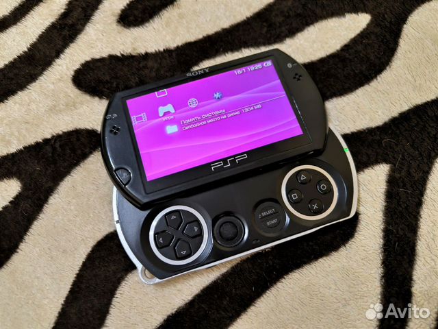 Sony PSP GO 16Gb Прошитая