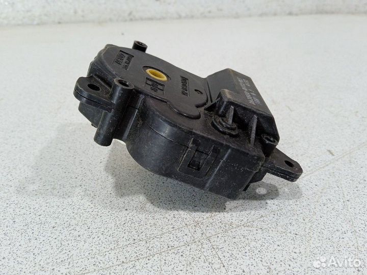 Моторчик управления заслонкой печки 8710633290