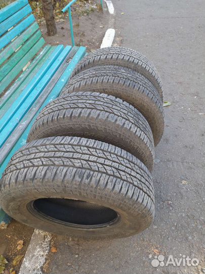 Yokohama Geolandar A/T G015 245/70 R16