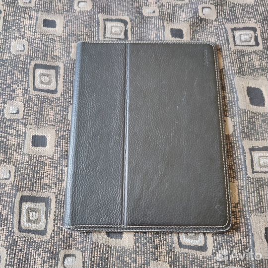 Apple iPad 2 64Gb WiFi + 3G (черный) + аксессуары