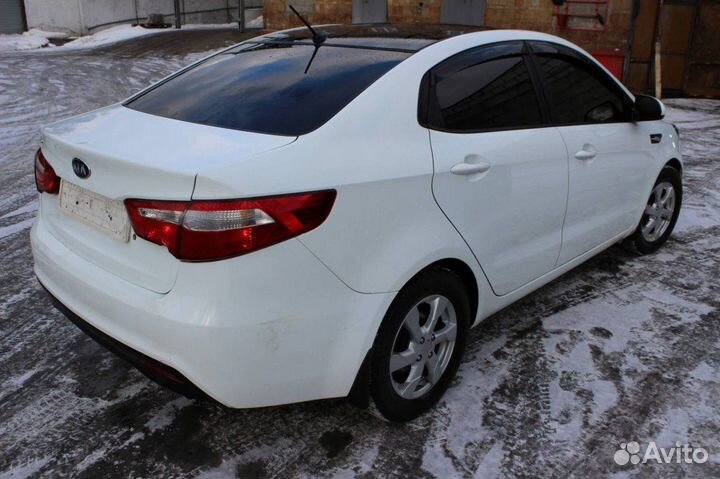Автомобиль на запчасти Kia Rio 2012