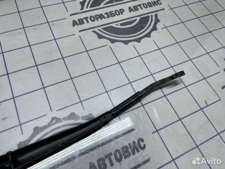 Дворник лобового стекла передний левый Mazda