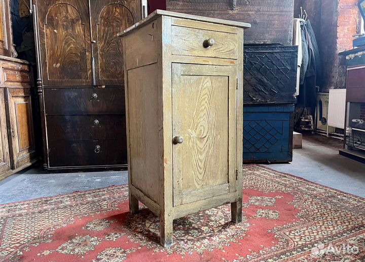 Высокая тумба СССР