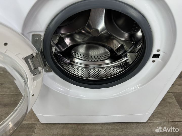 Стиральная машина Indesit 3.5 килограмм