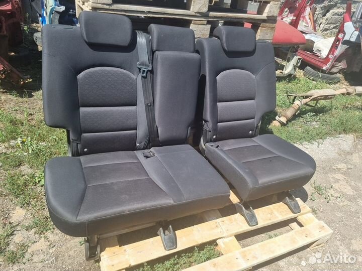 Сиденье заднее Ssang Yong Action 2011