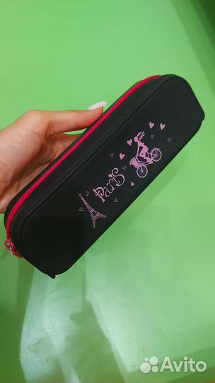 Силиконовый пенал-косметичка фирмы Brauberg