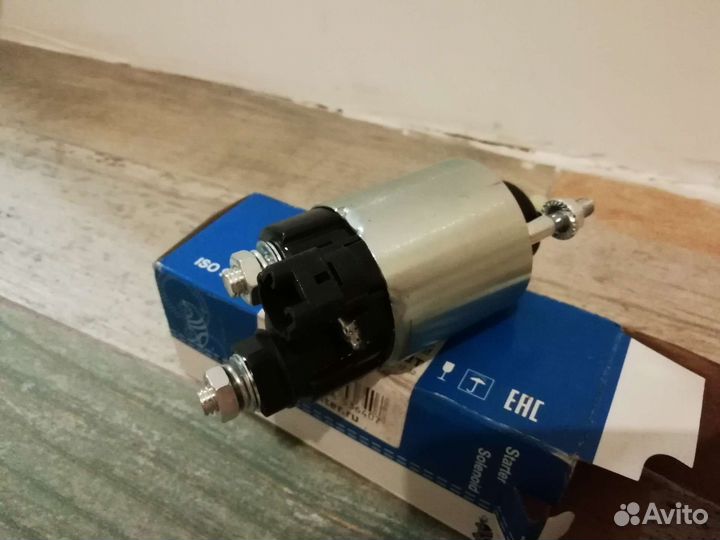 Втягивающее реле стартера Toyota carina е