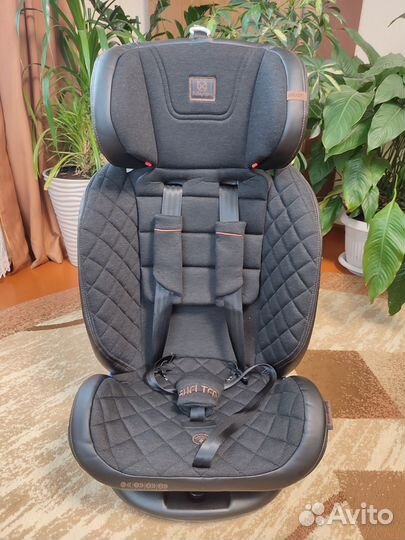Новое автокресло Babycare shelter isofix