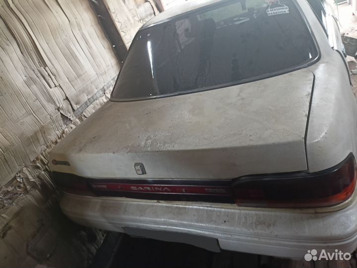 Toyota Carina 1.6 AT, 1990, битый, 46 000 км
