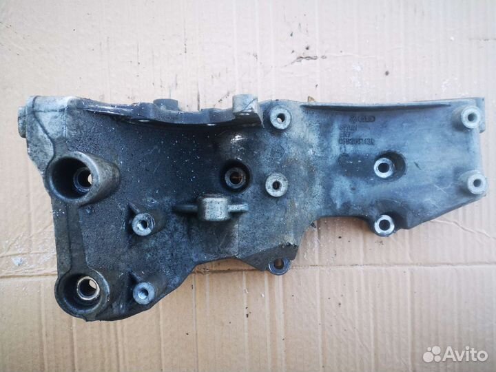 Кронштейн гур и генератора ALT 2,0 VW / Audi