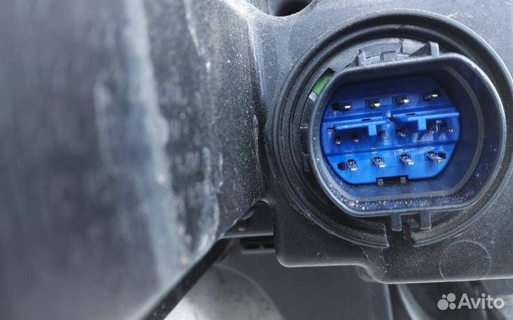 Фара левая Kia Sorento