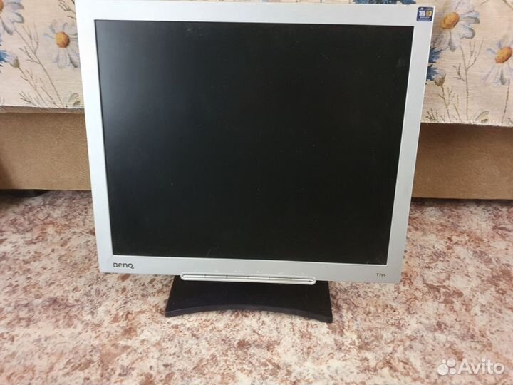 Монитор Benq q7t4 17