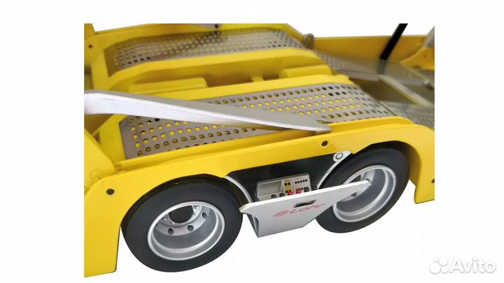 1/18, Mercedes-Benz Actros GigaSpace 4x2, NZG