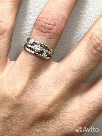 Золотое кольцо с бриллиантами