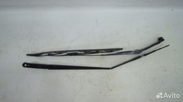 Поводок + щётка переднего стеклоочистителя impreza XV 2012