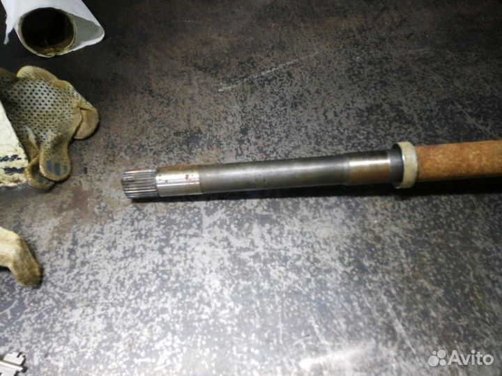 Вал приводной