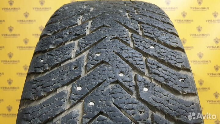 Nokian Tyres Hakkapeliitta 8 SUV 285/60 R18 116T