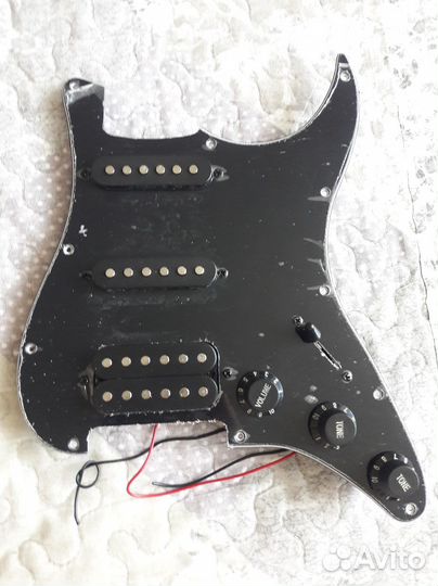Пикгард с электроникой Stratocaster SSH (в пленке)