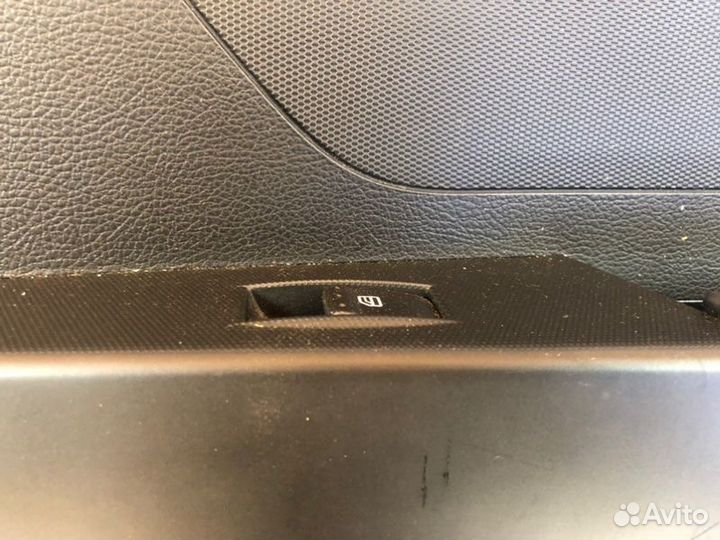 Кнопка задняя правая Ssangyong Actyon