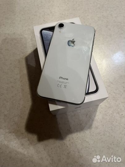 iPhone Xr, 64 ГБ