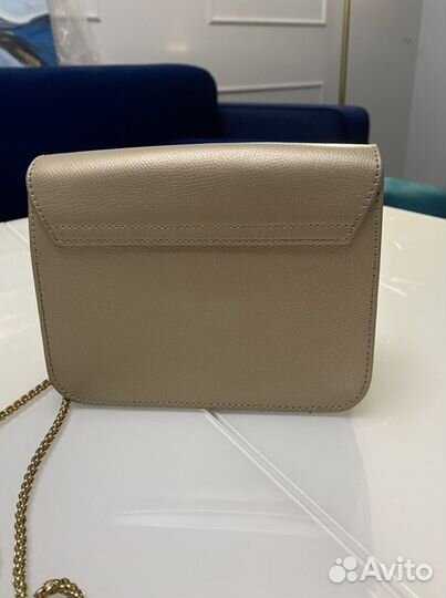 Сумка furla metropolis женская золотая натуральная