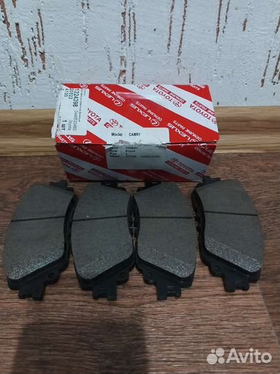 Тормозные колодки Toyota Camry V70 0446533480