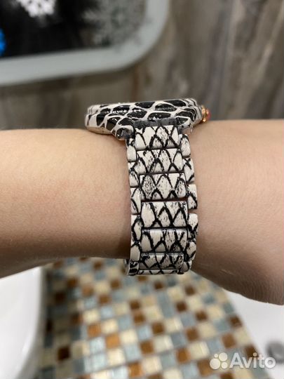 Часы наручные женские анималистичный принт