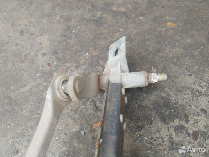 Трапеция дворников ауди 100 с3 кузов