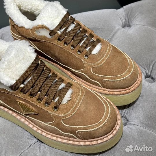 Кроссовки женские Prada