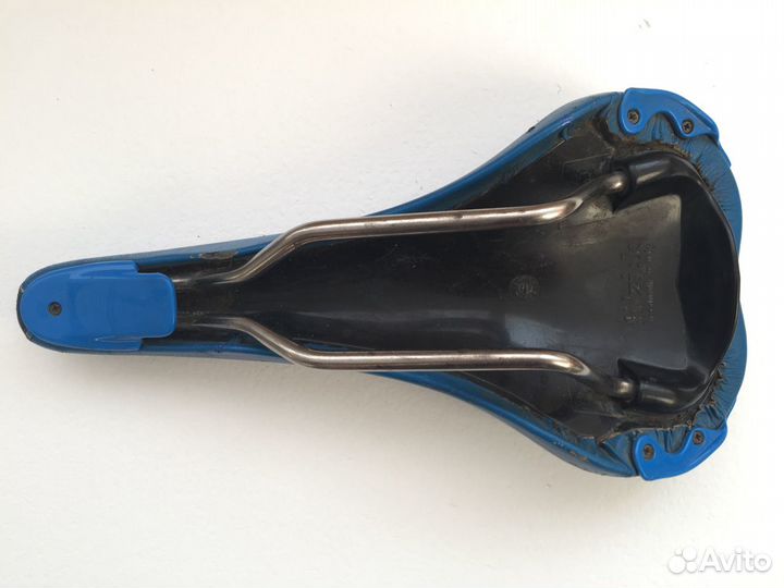 Седло Fizik Plateau Ti