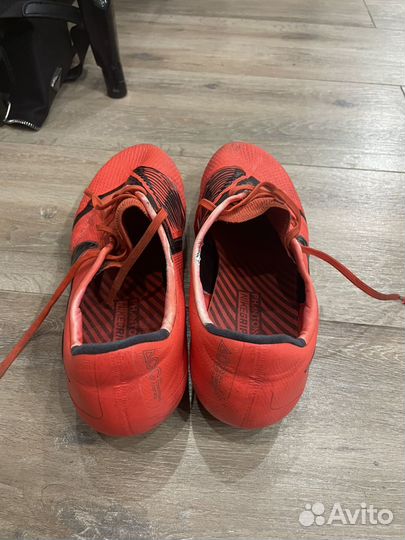 Бутсы Nike Phantom Venom Elite FG