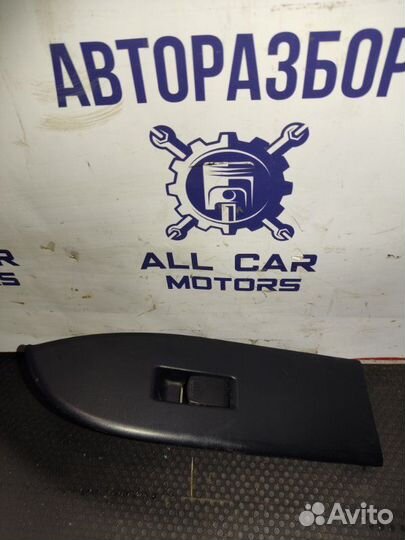 Кнопка стеклоподъемника задняя правая Suzuki Grand