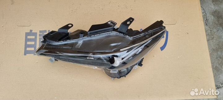 Фара передняя левая mazda 3 bp