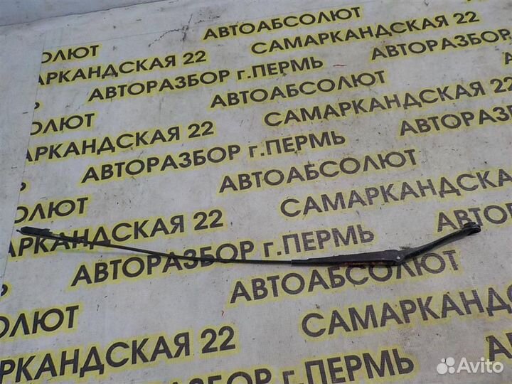 Поводок стеклоочистителя передний правый Fiat Gra