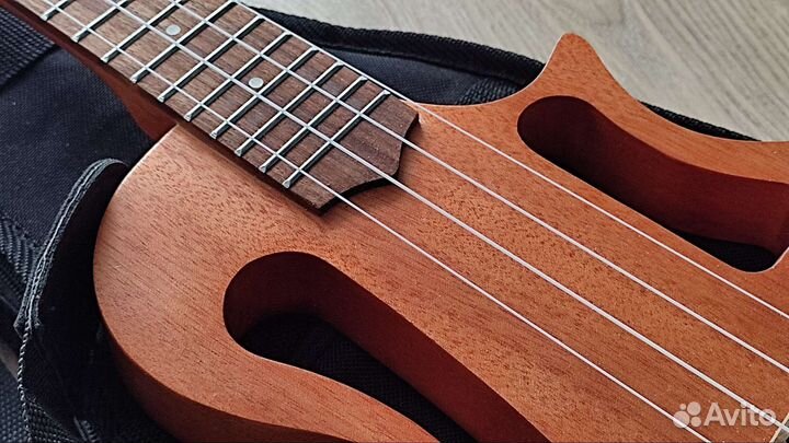 Новая электроукулеле 23