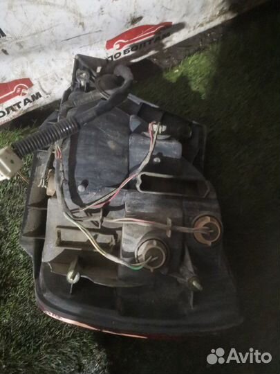 Стоп-сигнал задний левый Lexus Gs300 JT153 2JZ