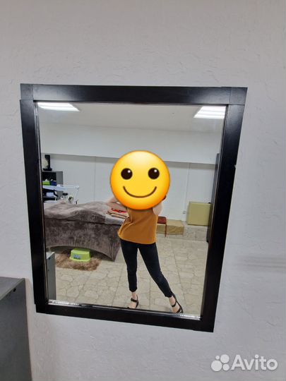 Зеркало настенное