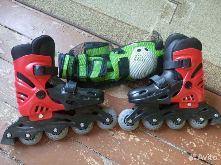 Роликовые коньки