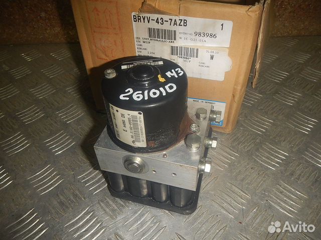 Блок управления тормозами/насос ABS Mazda Mazda3/M