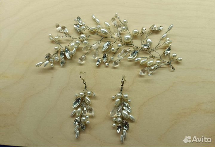 Свадебное украшение в волосы и серьги