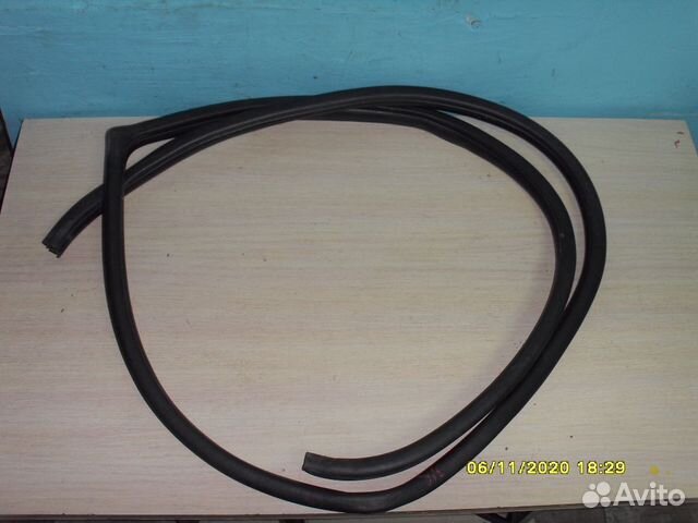 Уплотнитель двери 831401H500 Kia Ceed 1 (ED)