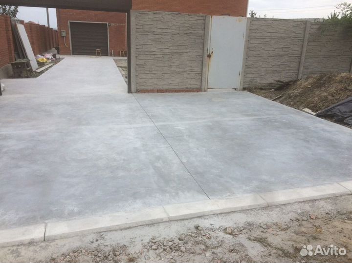 Бетонные работы. Бетонирование площадки