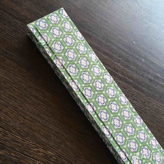 Книги для художников, кисти, Афродита