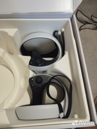 Продам виртуальные очки ps5 vr2